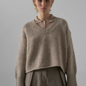 ISABELLA chunky cropped V-neck sweater brown